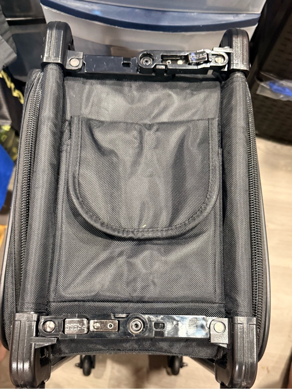 Tutto brand, sewing machine travel case. Never used retails 399 carry on size - Picture 15 of 16